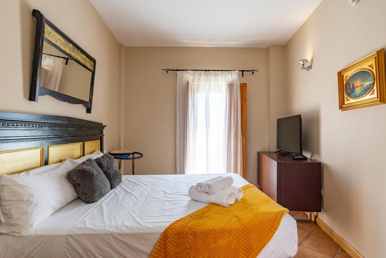 Hotel Albaicin Коін Екстер'єр фото